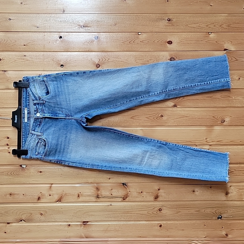 Levi Strauss & Co 712 Slim Jeans